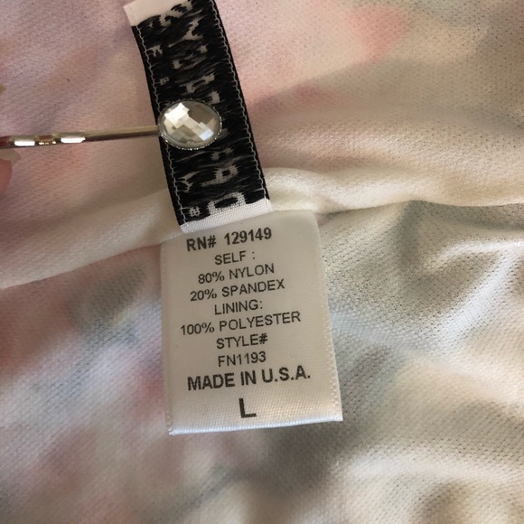 Dippin’ Daisy’s Floral One Piece Bathing Suit - Picture 6 of 6